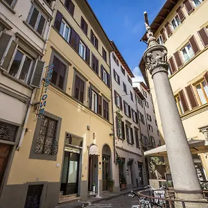 https://hotel-ferretti.it-tuscanyhotel.com